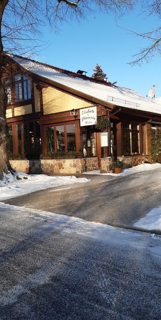 Bowling Scheune & Pizzeria Heise Gebäude von außen